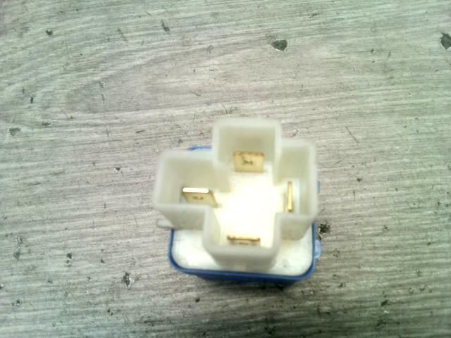 bontott NISSAN MAXIMA Relé