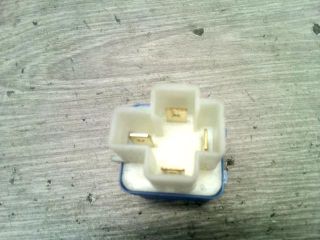 bontott NISSAN MAXIMA Relé