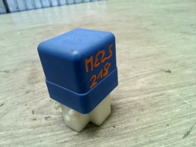 bontott NISSAN MAXIMA Relé