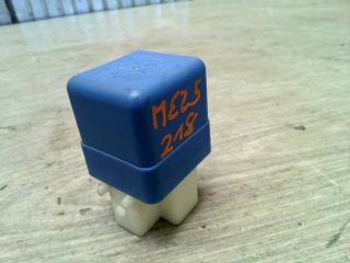 bontott NISSAN MAXIMA Relé