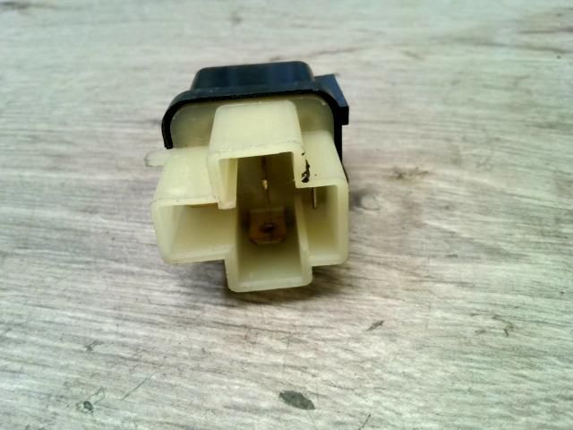 bontott NISSAN MAXIMA Relé