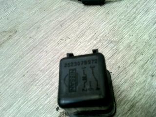 bontott NISSAN MAXIMA Relé