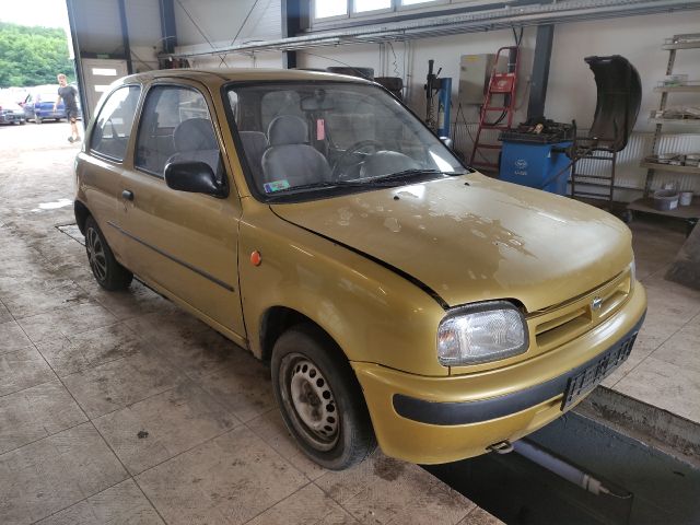 bontott NISSAN MICRA II Biztosítéktábla Motortér