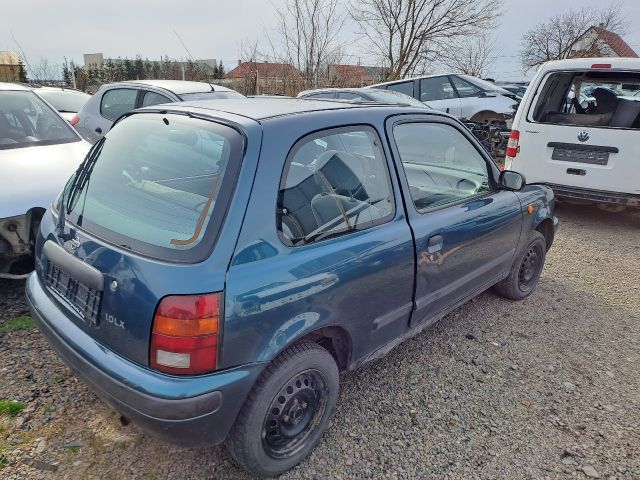 bontott NISSAN MICRA II Biztosítéktábla Motortér