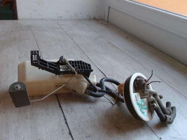 bontott NISSAN MICRA II Üzemanyag Szivattyú