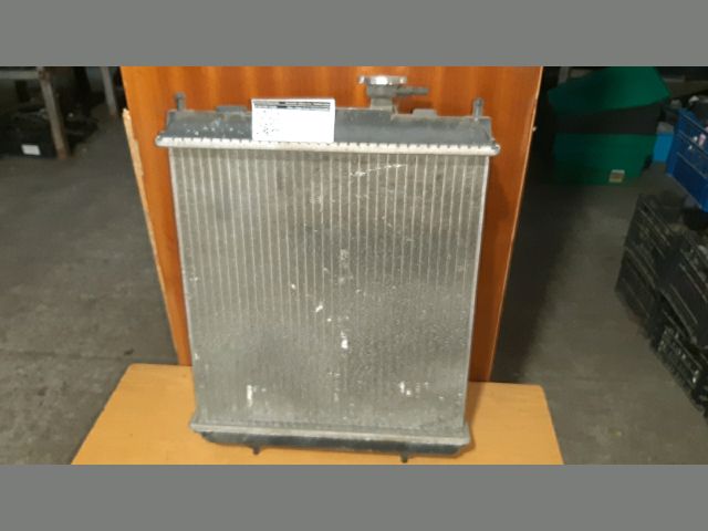 bontott NISSAN MICRA II Vízhűtő Radiátor (Nem klímás)