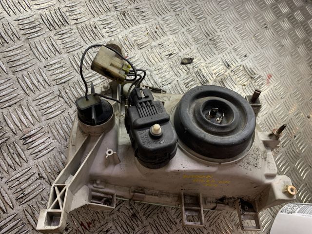 bontott NISSAN MICRA II Bal Fényszóró