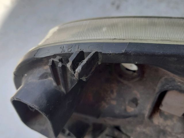 bontott NISSAN MICRA II Bal Fényszóró