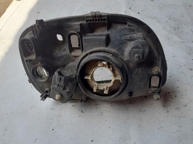 bontott NISSAN MICRA II Bal Fényszóró