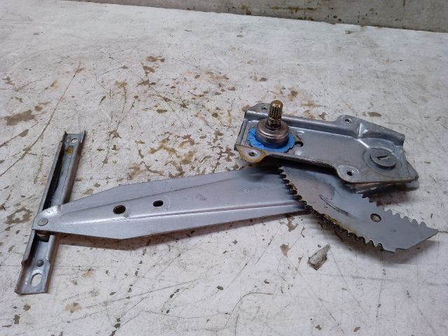 bontott NISSAN MICRA II Bal hátsó Ablakemelő Szerkezet (Mechanikus)