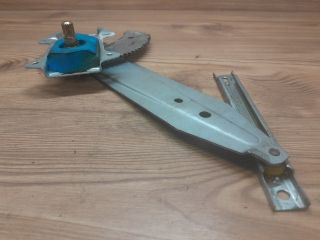 bontott NISSAN MICRA II Bal hátsó Ablakemelő Szerkezet (Mechanikus)