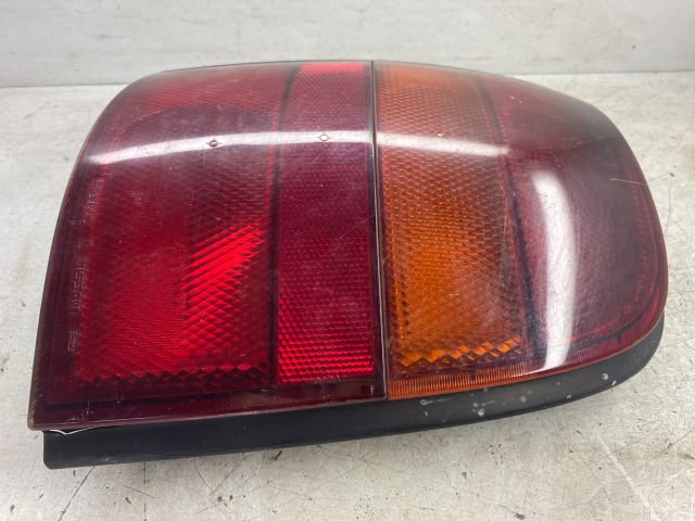 bontott NISSAN MICRA II Bal Hátsó Lámpa