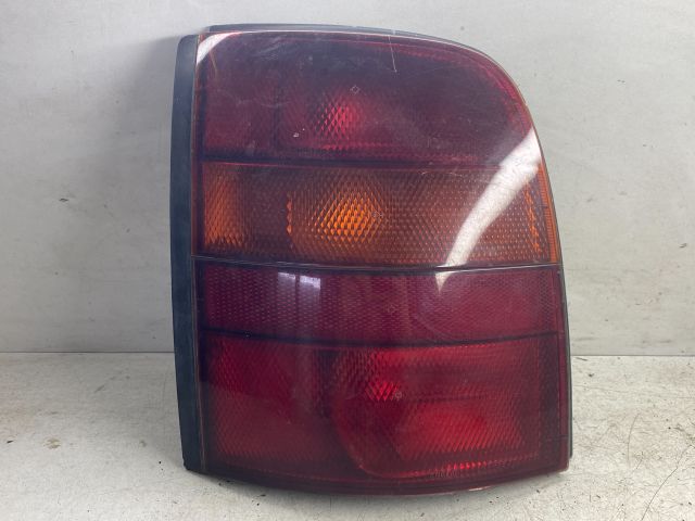 bontott NISSAN MICRA II Bal Hátsó Lámpa