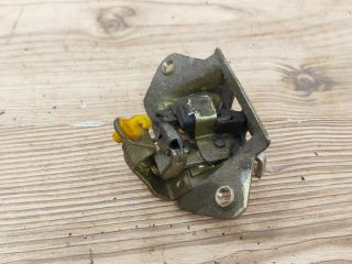 bontott NISSAN MICRA II Csomagtérajtó Zárszerkezet