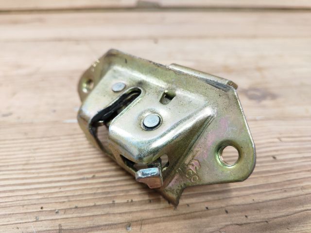 bontott NISSAN MICRA II Csomagtérajtó Zárszerkezet