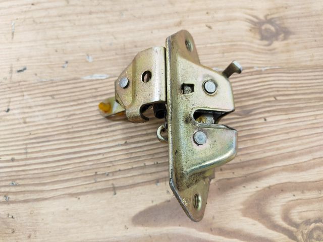 bontott NISSAN MICRA II Csomagtérajtó Zárszerkezet