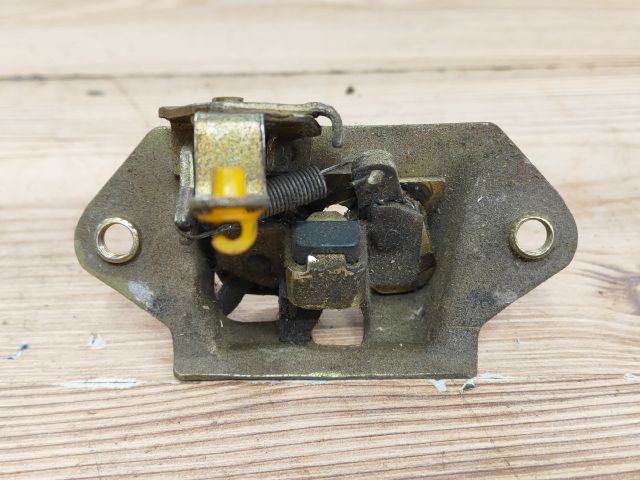 bontott NISSAN MICRA II Csomagtérajtó Zárszerkezet