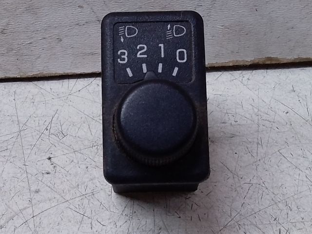 bontott NISSAN MICRA II Fényszórómagasság Állító Kapcsoló