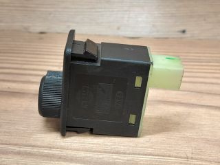 bontott NISSAN MICRA II Fényszórómagasság Állító Kapcsoló