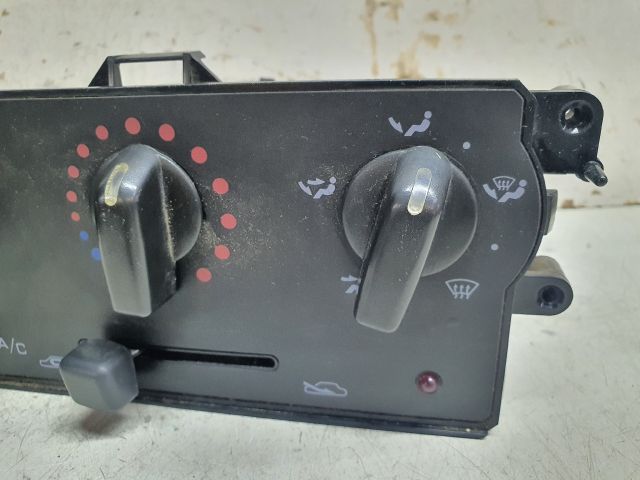 bontott NISSAN MICRA II Fűtéskapcsoló (manuális klímás)