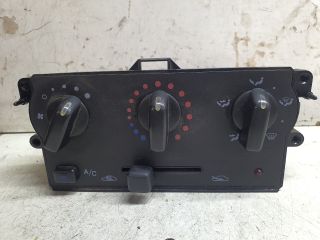 bontott NISSAN MICRA II Fűtéskapcsoló (manuális klímás)