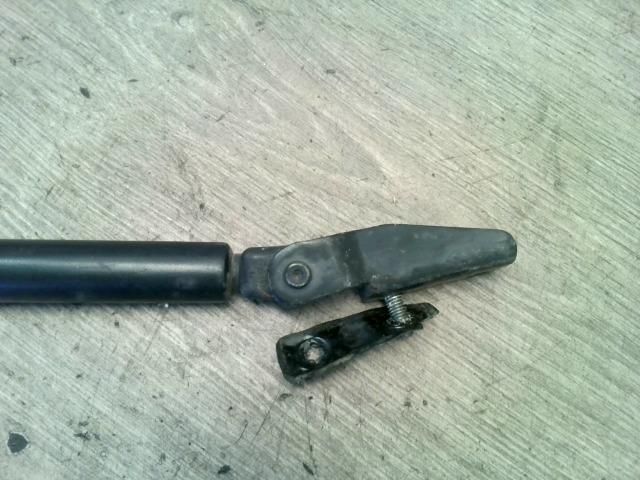 bontott NISSAN MICRA II Gázrugós Kitámasztó Teleszkóp Csomagtérajtó Jobb