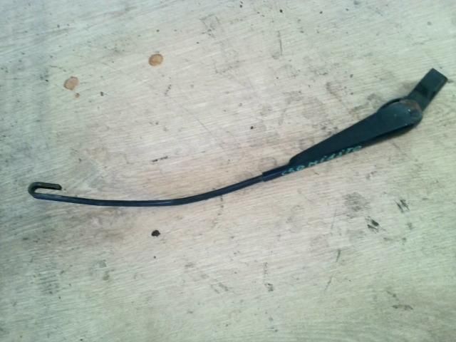 bontott NISSAN MICRA II Hátsó Ablaktörlő Kar