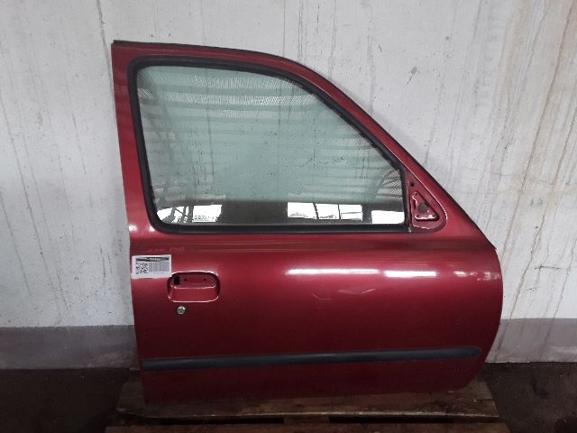 bontott NISSAN MICRA II Jobb első Ajtó (Részeivel)