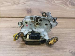 bontott NISSAN MICRA II Jobb első Ajtózár