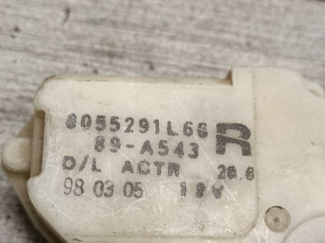 bontott NISSAN MICRA II Jobb első Ajtózár