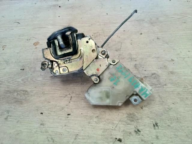 bontott NISSAN MICRA II Jobb első Ajtózár