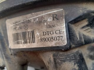 bontott NISSAN MICRA II Jobb Fényszóró