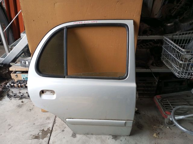 bontott NISSAN MICRA II Jobb hátsó Ajtó (Üres lemez)