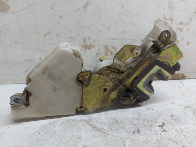 bontott NISSAN MICRA II Jobb hátsó Ajtózár