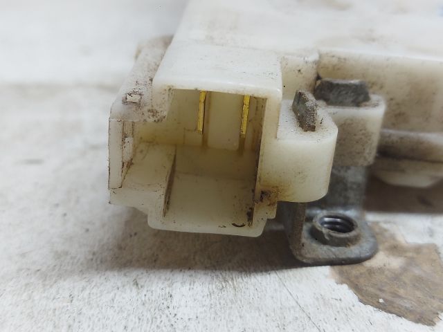 bontott NISSAN MICRA II Jobb hátsó Ajtózár