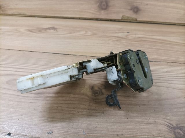 bontott NISSAN MICRA II Jobb hátsó Ajtózár