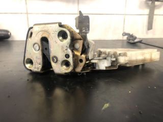 bontott NISSAN MICRA II Jobb hátsó Ajtózár