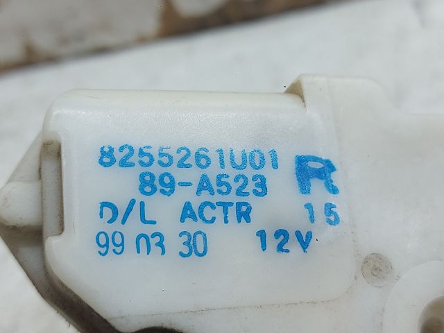 bontott NISSAN MICRA II Jobb hátsó Ajtózár