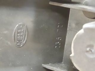 bontott NISSAN MICRA II Jobb Hátsó Lámpa Foglalat