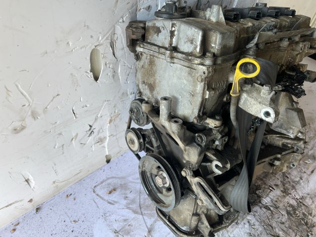 bontott NISSAN MICRA III Motor (Fűzött blokk hengerfejjel)