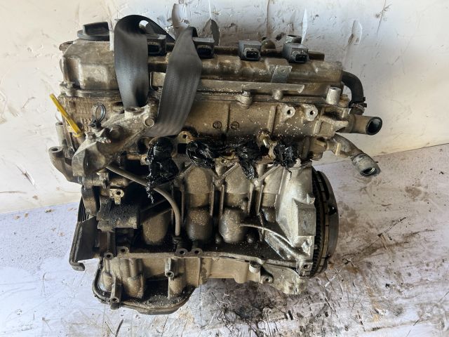 bontott NISSAN MICRA III Motor (Fűzött blokk hengerfejjel)