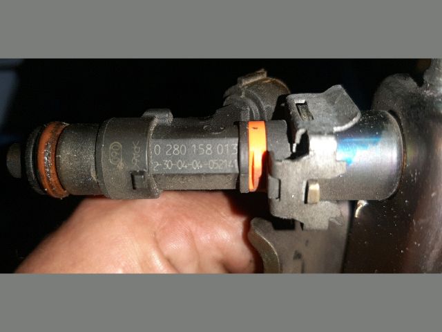 bontott NISSAN MICRA III Porlasztó Sor / Híd