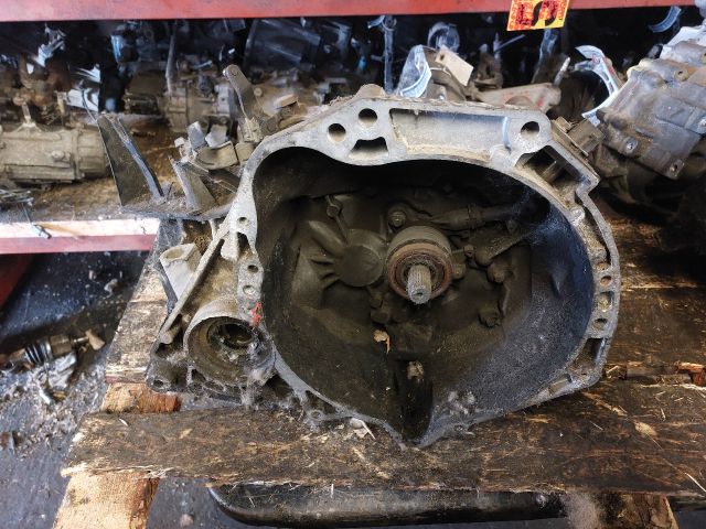 bontott NISSAN MICRA III Váltó (Mechanikus)