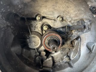 bontott NISSAN MICRA III Váltó (Mechanikus)