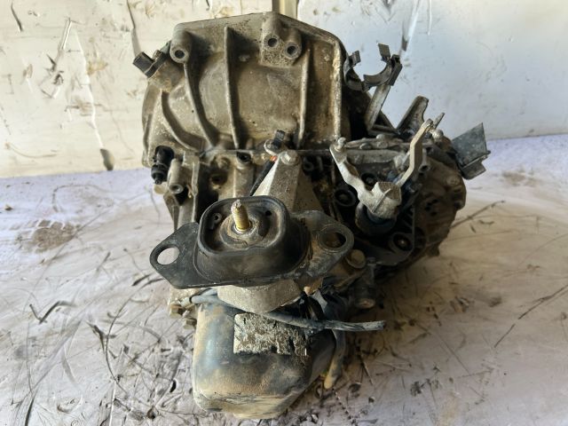 bontott NISSAN MICRA III Váltó (Mechanikus)