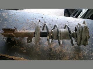 bontott NISSAN MICRA III Bal első Gólyaláb (Lengécsillapító, Rugó)