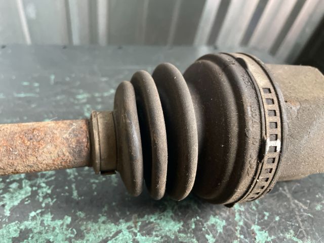 bontott NISSAN MICRA III Bal Féltengely