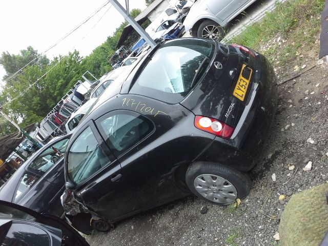 bontott NISSAN MICRA III Jobb első Féknyereg Munkahengerrel