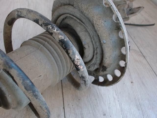 bontott NISSAN MICRA III Jobb első Gólyaláb (Lengécsillapító, Rugó)