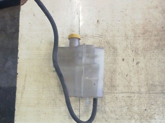 bontott NISSAN MICRA III Kiegyenlítő Tartály